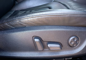 Подержанный автомобиль Audi A4 Sedan 2008 года (21 фото)