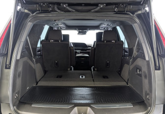 Подержанный автомобиль Cadillac Escalade Suv 2023 года (10 фото)
