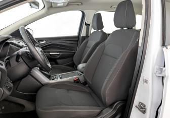 Подержанный автомобиль Ford Kuga 2017 года (20 фото)