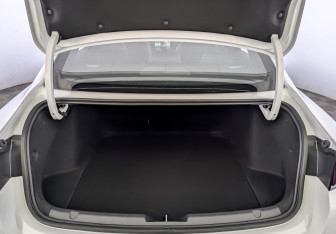 Новый Geely Preface 2026 (8 фото)