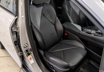 Подержанный автомобиль Changan UNI-V 2023 года (23 фото)