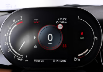 Подержанный автомобиль MINI Hatch 2022 года (16 фото)