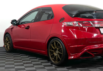 Подержанный автомобиль Honda Civic Hatchback 2008 года (20 фото)