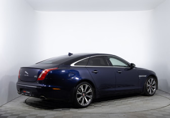 Подержанный автомобиль Jaguar XJ 2014 года (5 фото)