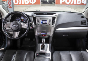 Подержанный автомобиль Subaru Outback Wagon 2012 года (13 фото)
