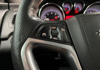 Подержанный автомобиль Opel Insignia Liftback 2013 года (13 фото)