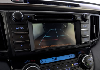 Подержанный автомобиль Toyota RAV4 2013 года (26 фото)