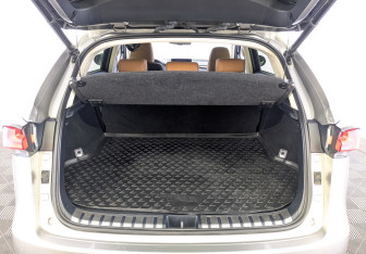 Подержанный автомобиль Lexus NX 2018 года (10 фото)