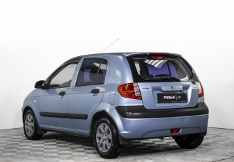 Подержанный автомобиль Nissan Tiida Hatchback 2010 года (7 фото)