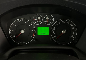 Подержанный автомобиль Ford Fusion 2007 года (13 фото)