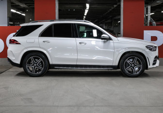 Подержанный автомобиль Mercedes-Benz GLE 2019 года (4 фото)