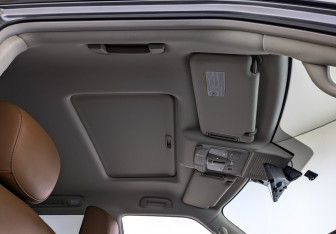 Подержанный автомобиль Infiniti QX80 2018 года (23 фото)