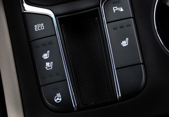 Подержанный автомобиль Kia Carnival 2020 года (17 фото)
