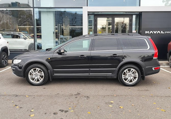 Подержанный автомобиль Volvo XC70 2016 года (8 фото)