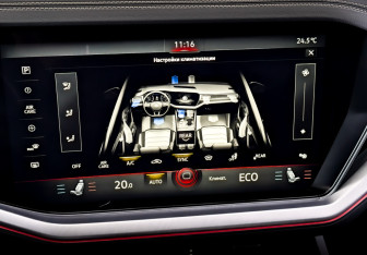 Подержанный автомобиль Volkswagen Touareg 2020 года (27 фото)