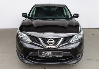 Подержанный автомобиль Nissan Qashqai 2014 года (2 фото)