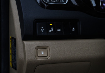 Подержанный автомобиль Kia Carnival 2018 года (22 фото)