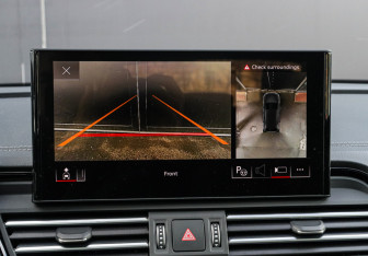 Подержанный автомобиль Audi Q5 2025 года (29 фото)