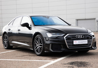 Подержанный автомобиль Audi A6 Sedan 2018 года (24 фото)