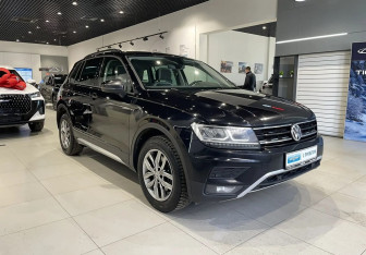 Подержанный автомобиль Volkswagen Tiguan 2019 года (3 фото)