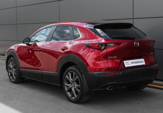 Подержанный автомобиль Mazda CX-30 2021 года (7 фото)