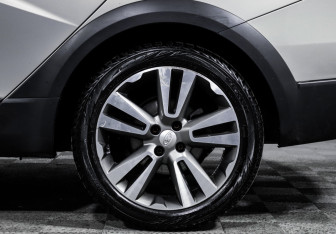 Подержанный автомобиль LADA (ВАЗ) Vesta Wagon 2018 года (15 фото)