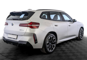 Новый BMW X3 2025 (2 фото)