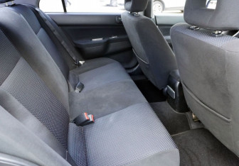 Подержанный автомобиль Mitsubishi Lancer Sedan 2007 года (10 фото)