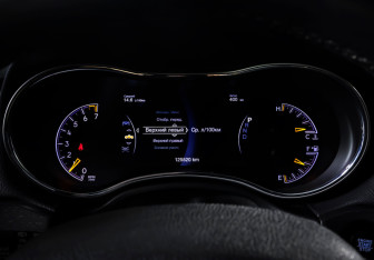 Подержанный автомобиль Jeep Grand Cherokee 2018 года (15 фото)