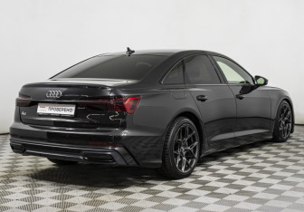 Подержанный автомобиль Audi A6 Sedan 2018 года (5 фото)