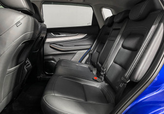 Подержанный автомобиль Exeed LX 2023 года (10 фото)