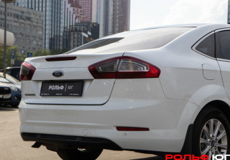 Подержанный автомобиль Ford Mondeo Sedan 2011 года (16 фото)