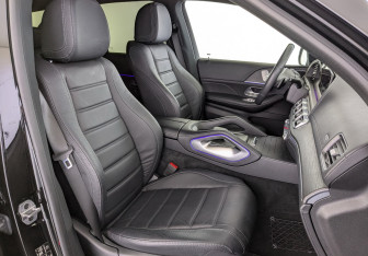 Подержанный автомобиль Mercedes-Benz GLE 2021 года (24 фото)