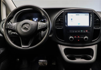 Подержанный автомобиль Mercedes-Benz Vito 2016 года (18 фото)