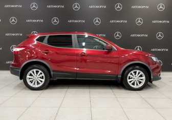 Подержанный автомобиль Nissan Qashqai 2016 года (4 фото)
