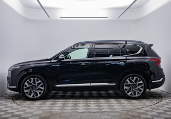 Подержанный автомобиль Hyundai Santa Fe 2021 года (2 фото)