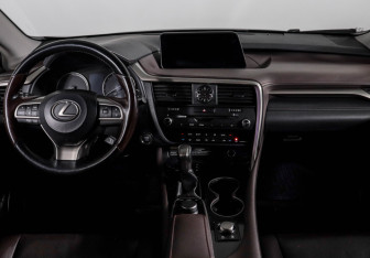Подержанный автомобиль Lexus RX 2016 года (12 фото)