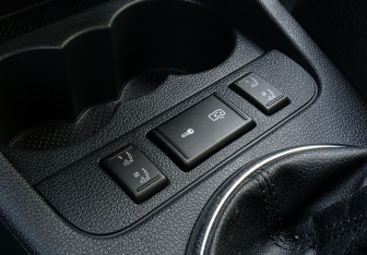 Подержанный автомобиль Skoda Fabia Hatchback 2014 года (16 фото)