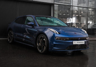 Подержанный автомобиль Zeekr 001 2023 года (3 фото)