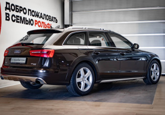 Подержанный автомобиль Audi A6 allroad 2012 года (4 фото)