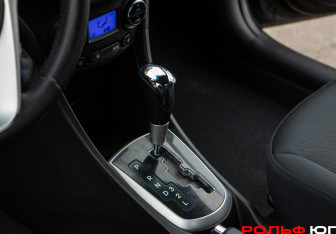 Подержанный автомобиль Hyundai Solaris Sedan 2012 года (12 фото)