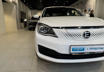 Подержанный автомобиль Evolute i-PRO 2022 года (8 фото)