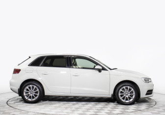 Подержанный автомобиль Audi A3 Hatchback 2014 года (4 фото)