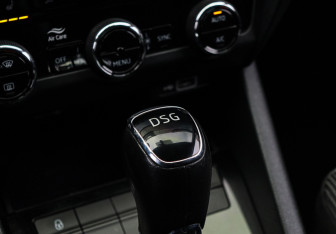 Подержанный автомобиль Skoda Octavia Liftback 2019 года (19 фото)