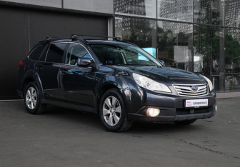 Подержанный автомобиль Subaru Outback Wagon 2011 года (3 фото)