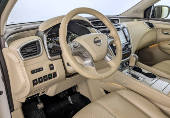 Подержанный автомобиль Nissan Murano Suv 2021 года (15 фото)