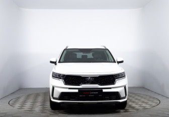 Подержанный автомобиль Kia Sorento 2020 года (2 фото)