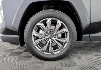Новый Toyota RAV4 2025 (7 фото)