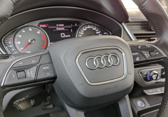 Подержанный автомобиль Audi Q5 2019 года (24 фото)