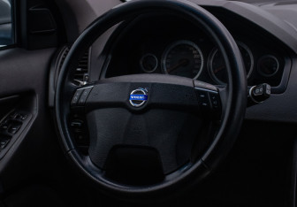 Подержанный автомобиль Volvo XC90 2010 года (15 фото)